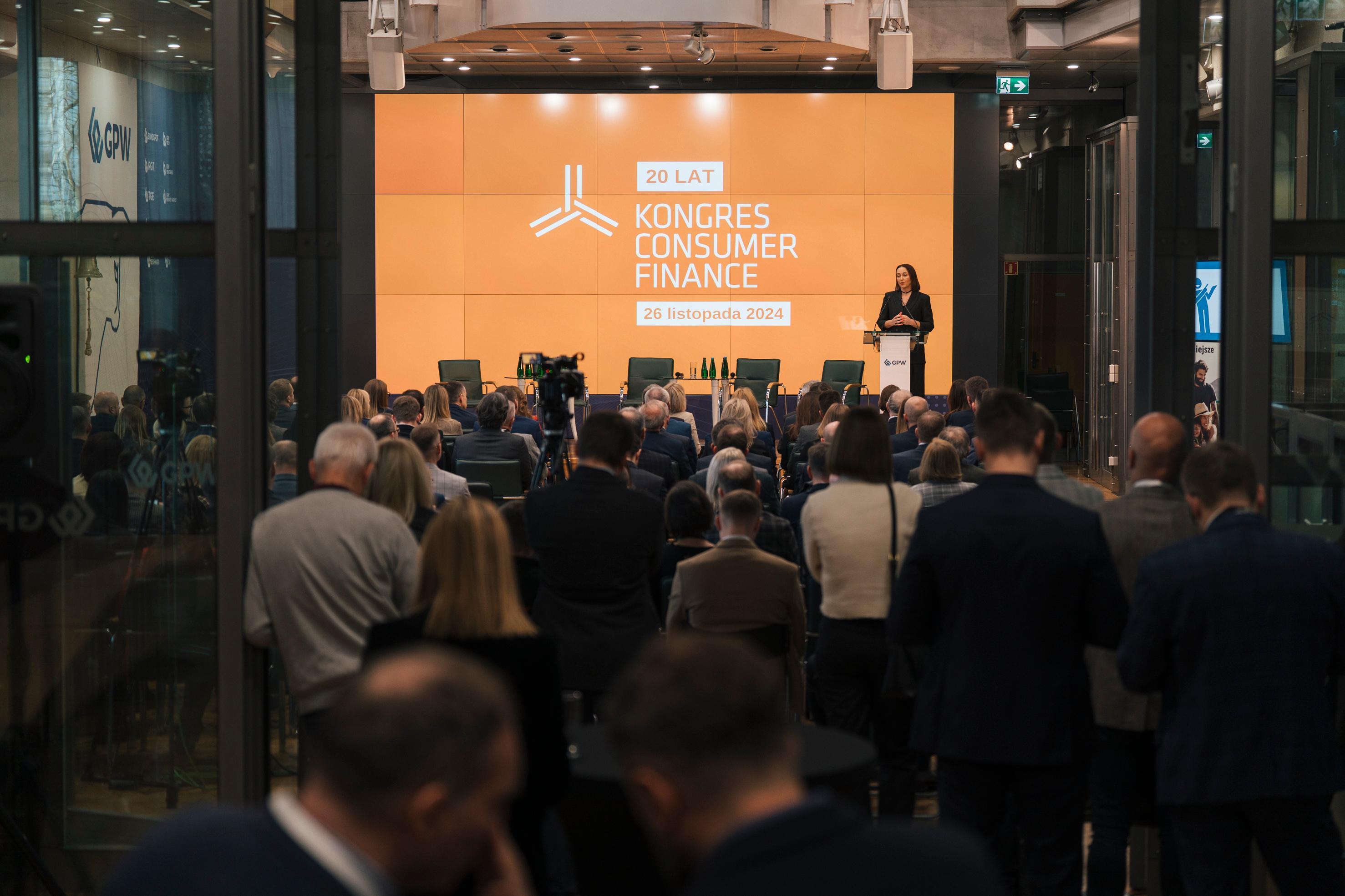 Photo of Agnieszka Beata Kowalska and audience