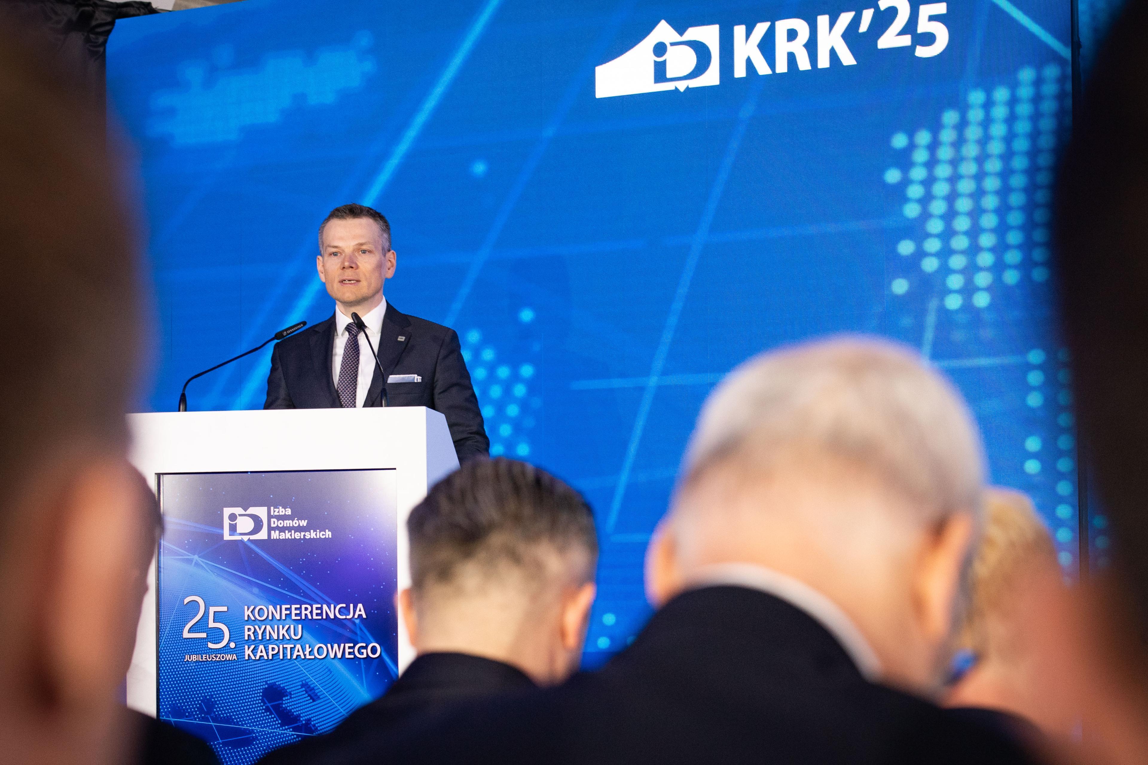 Jacek Jastrzębski - blue background