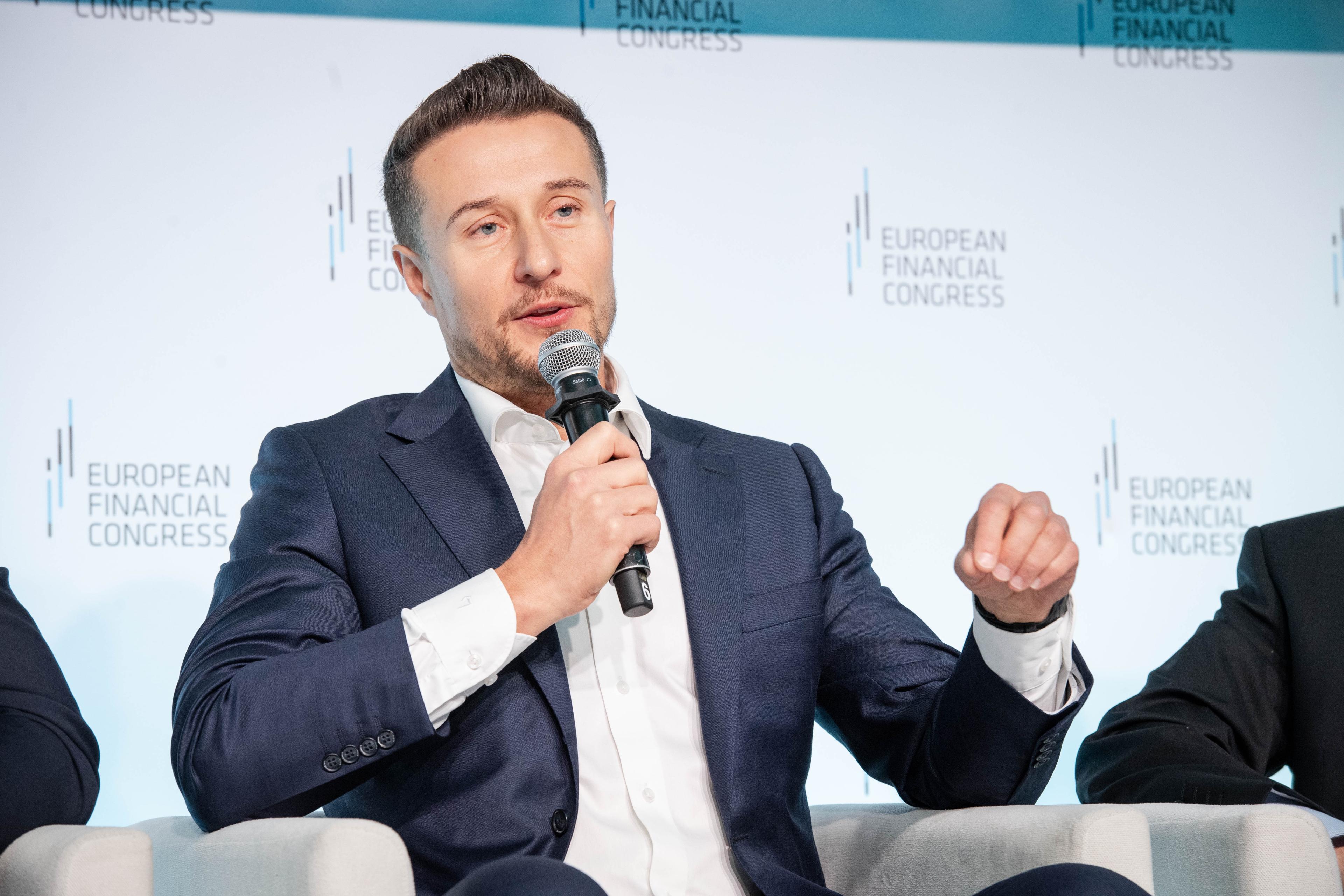 Krzysztof Dąbrowski with microphone