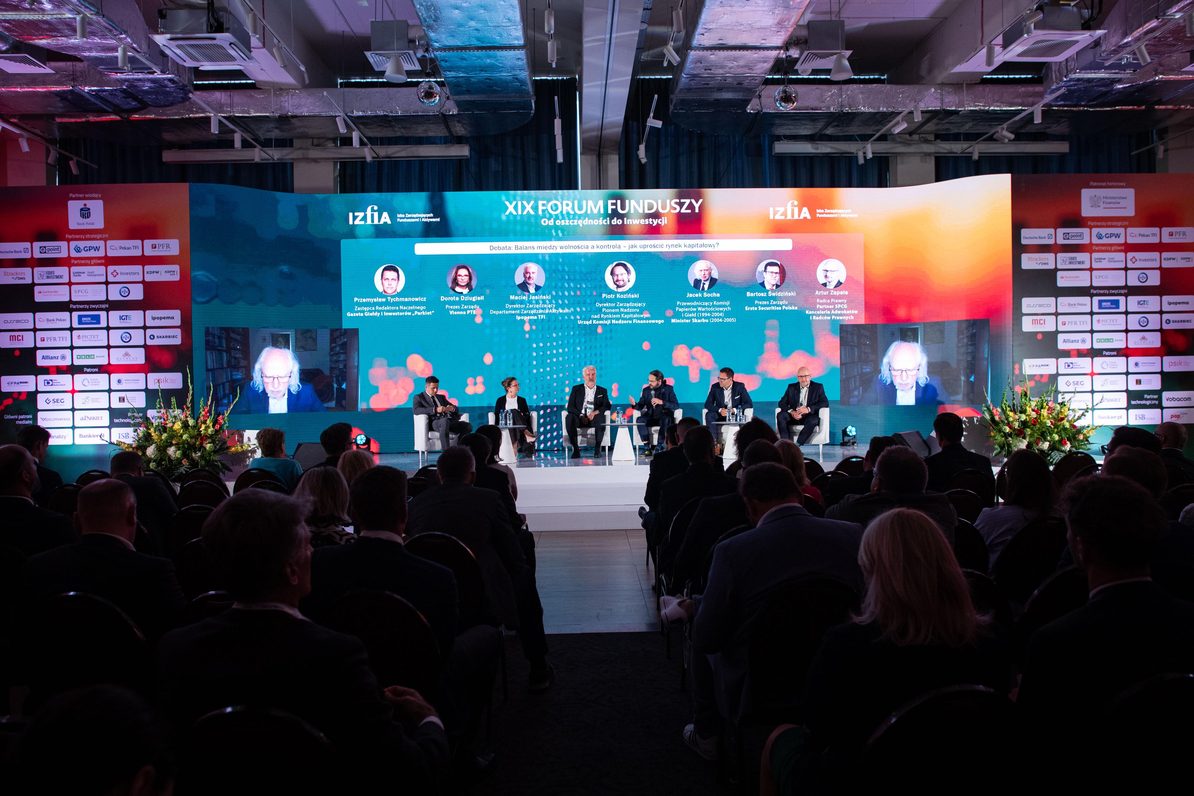 Representatives of the UKNF at 19th IZFiA Forum 4