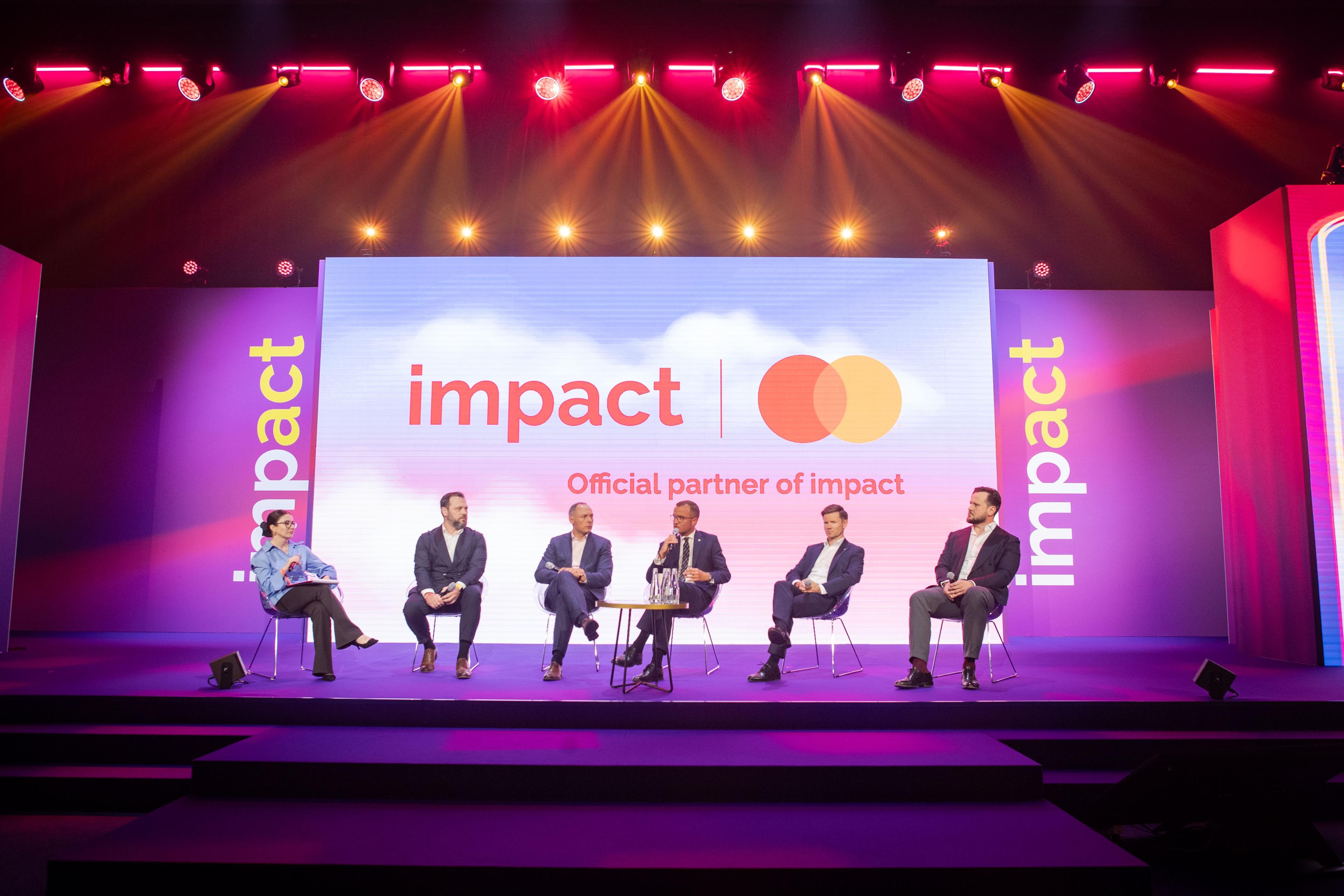 debate participants another photo