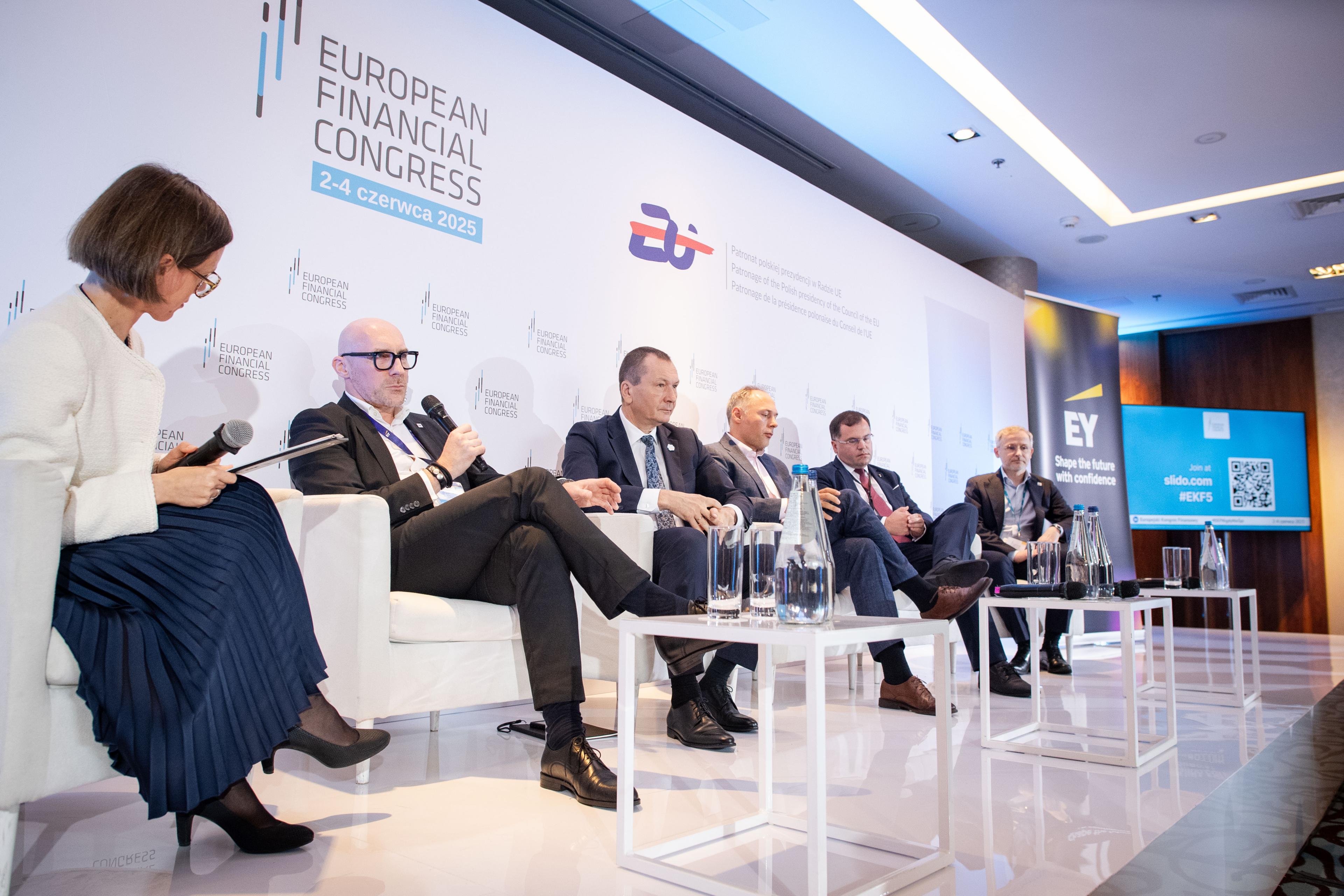 Emil Radziszewski w panelu o nieautoryzowanych transakcjach podczas EKF - 2