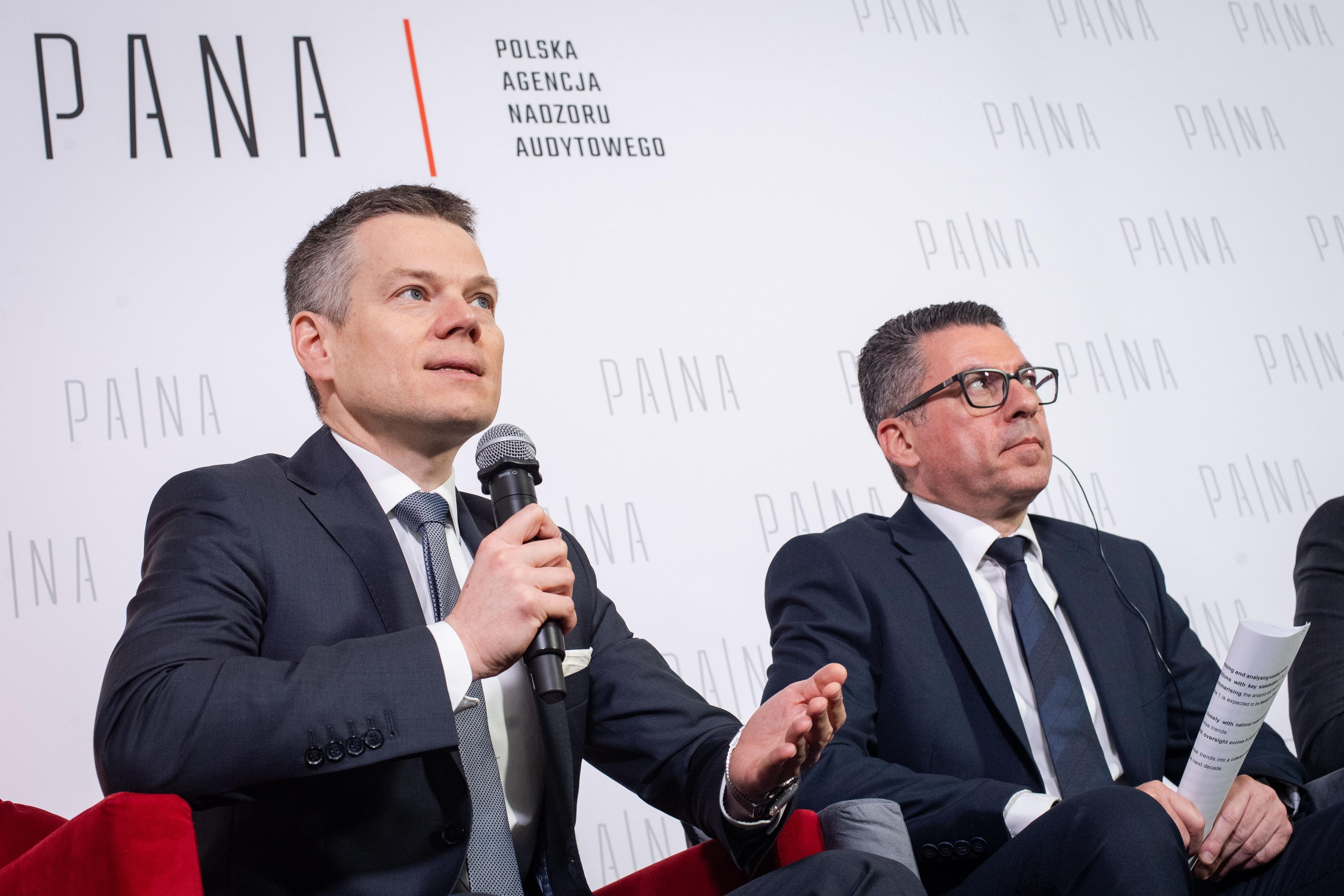 Jacek Jastrzębski podczas jubileuszowej konferencji PANA