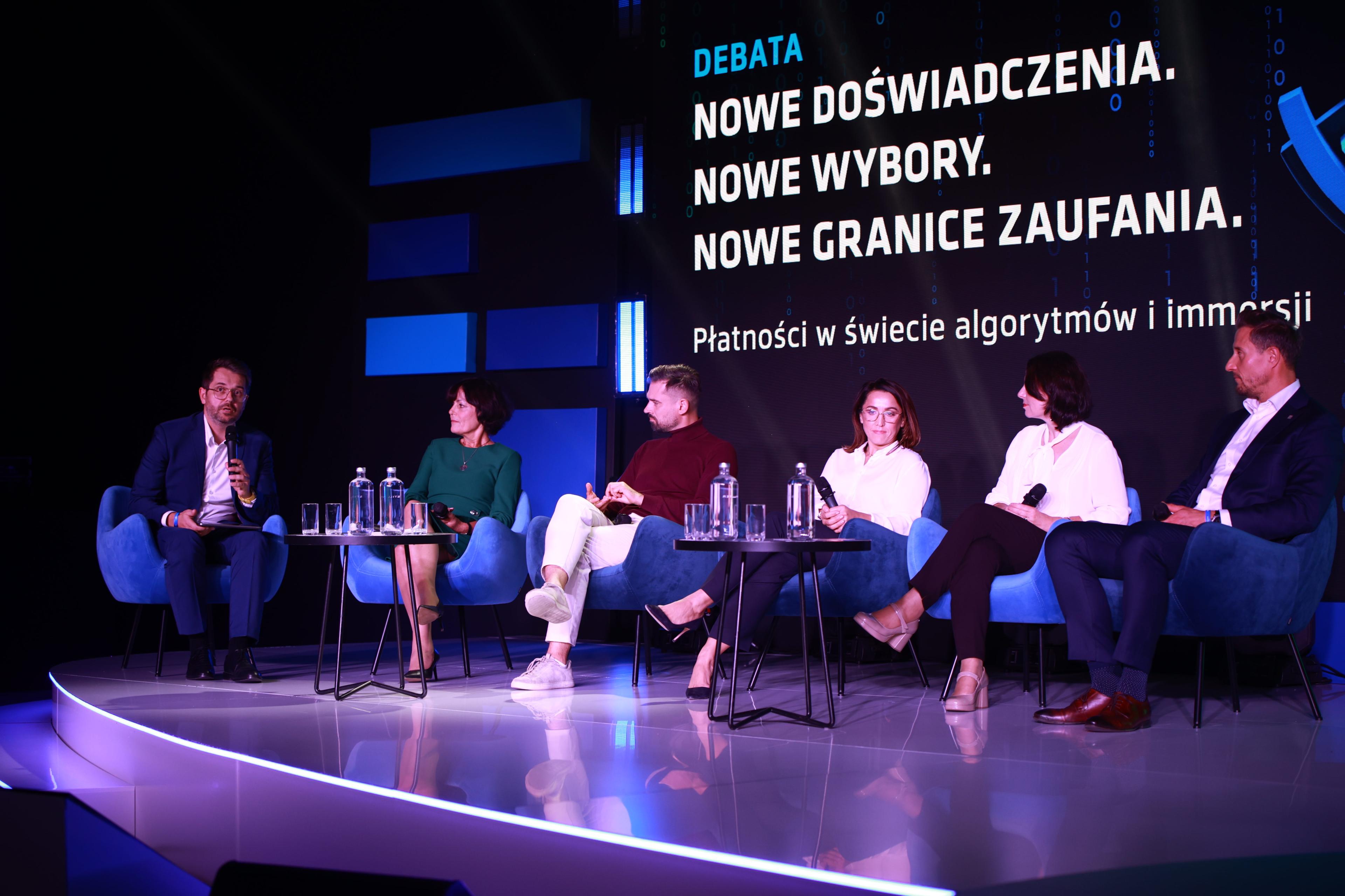 Krzysztof Dąbrowski podczas panelu zorganizowanym przez FPB