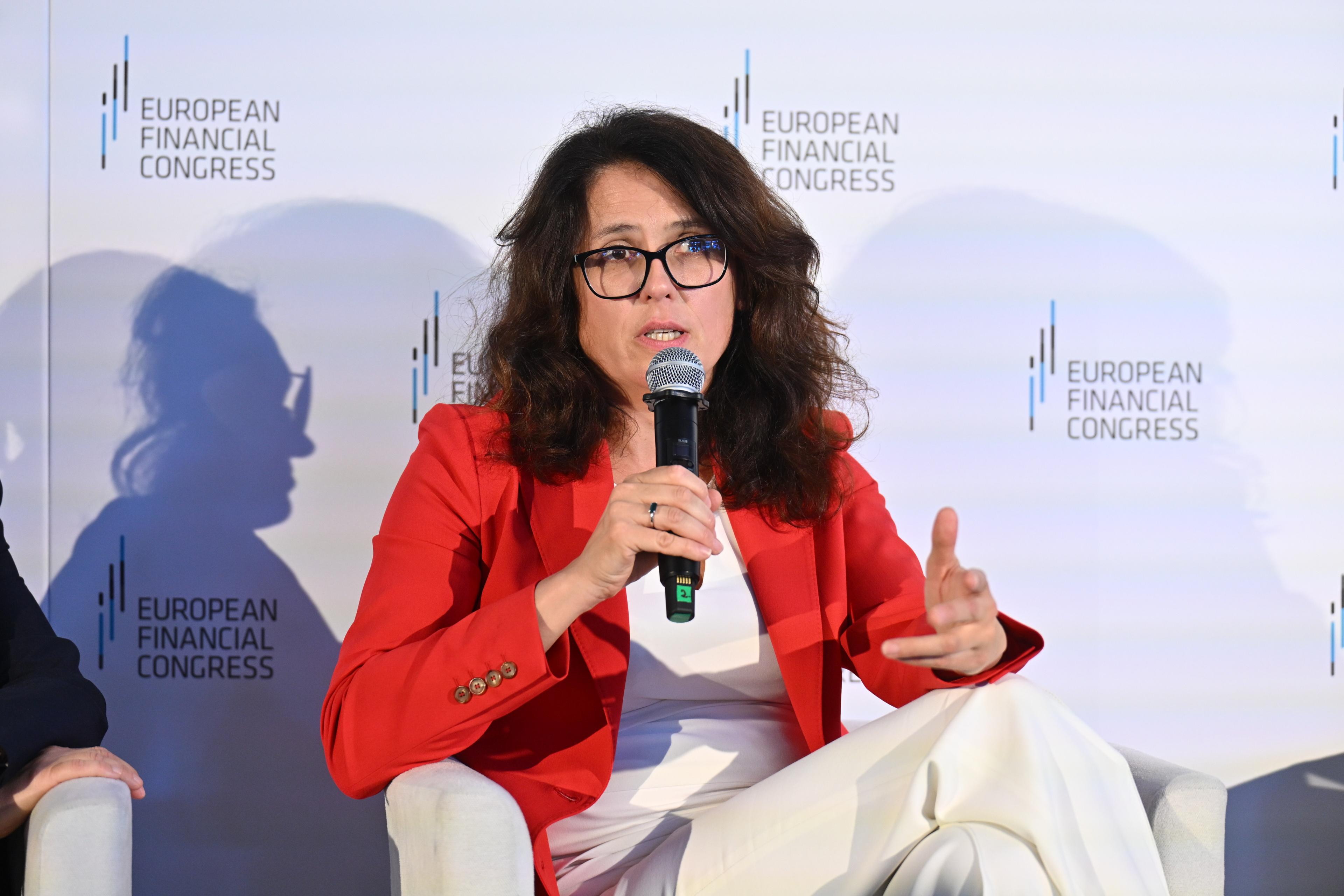 Magdalena Łapsa-Parczewska wystąpiła w panelu podczas EKF nt. deregulacji_3