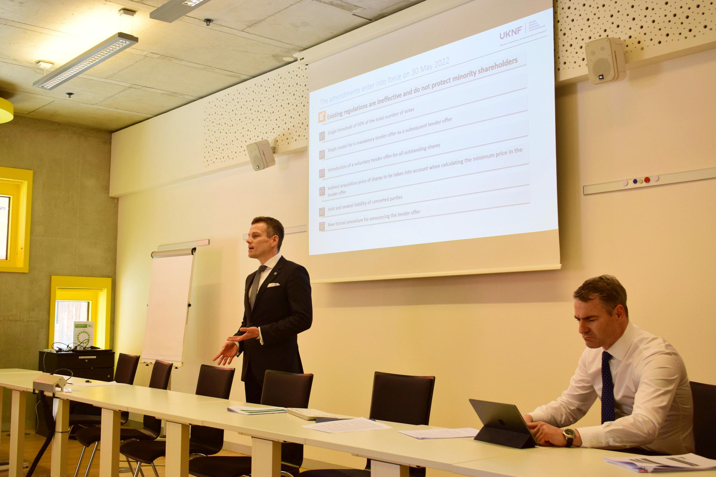 Przedstawiciele_UKNF_na_seminarium_nt_wezwan Przedstawiciele_UKNF_na_seminarium_nt_wezwan